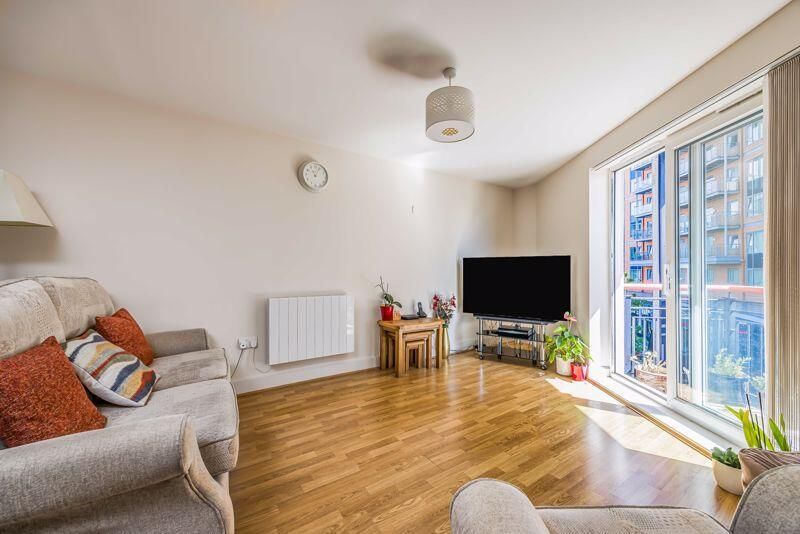 Additional image 8 of 2 bed flat for saleGunwharf Quays, Portsmouth PO1