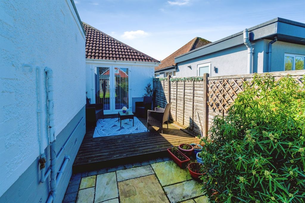 Additional image 19 of 2 bed detached bungalow for saleWestover Road, Southampton SO16