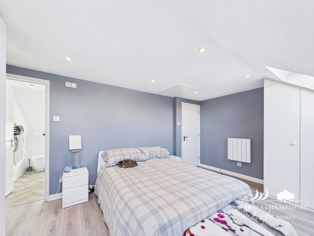 Additional image 26 of 3 bed town house for saleNewlyn Way, Portsmouth PO6