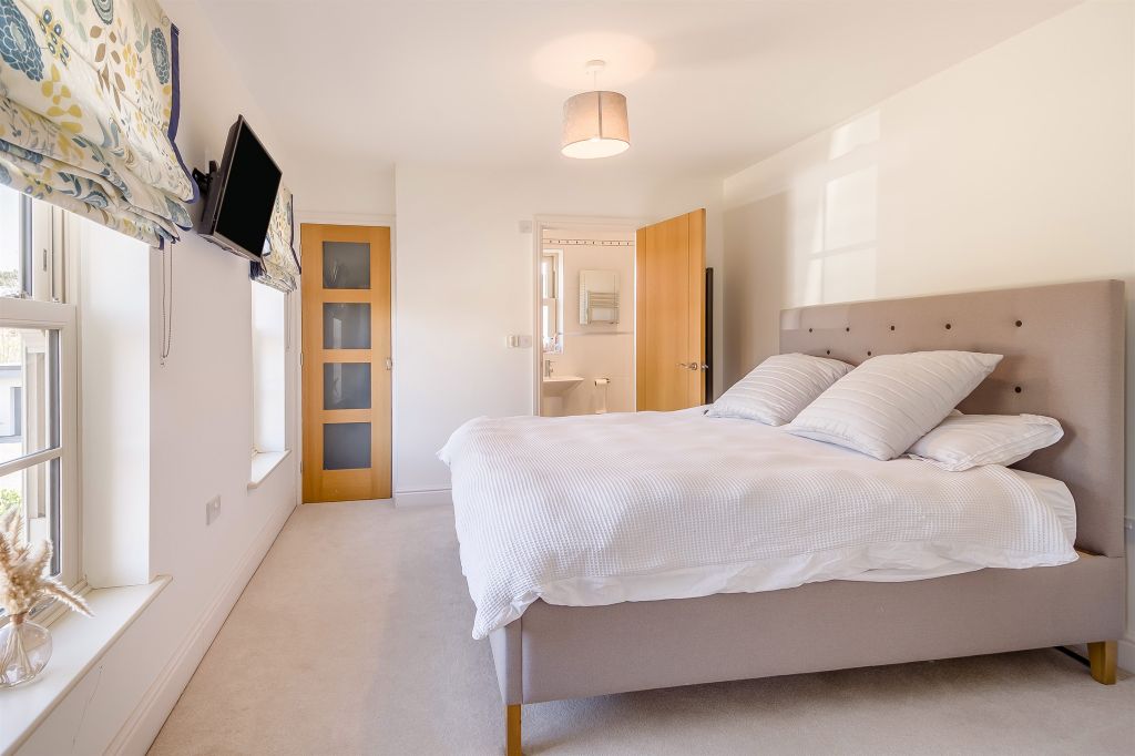 Additional image 14 of 6 bed detached house for saleNorwich Common, Wymondham NR18