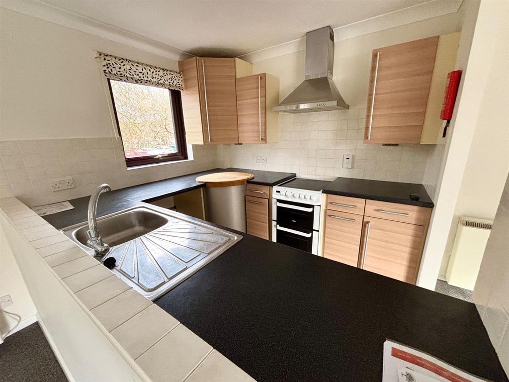 Additional image 8 of 1 bed flat for saleAllenview Road, Wimborne BH21