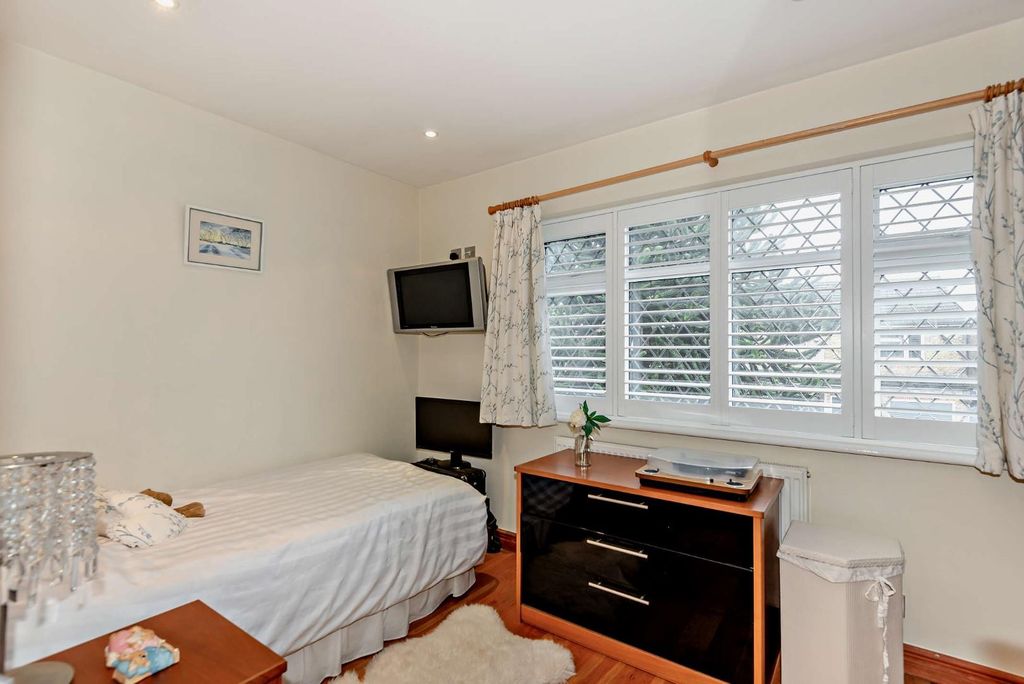 Additional image 26 of 4 bed detached house for saleClockhouse Lane, Ashford TW15