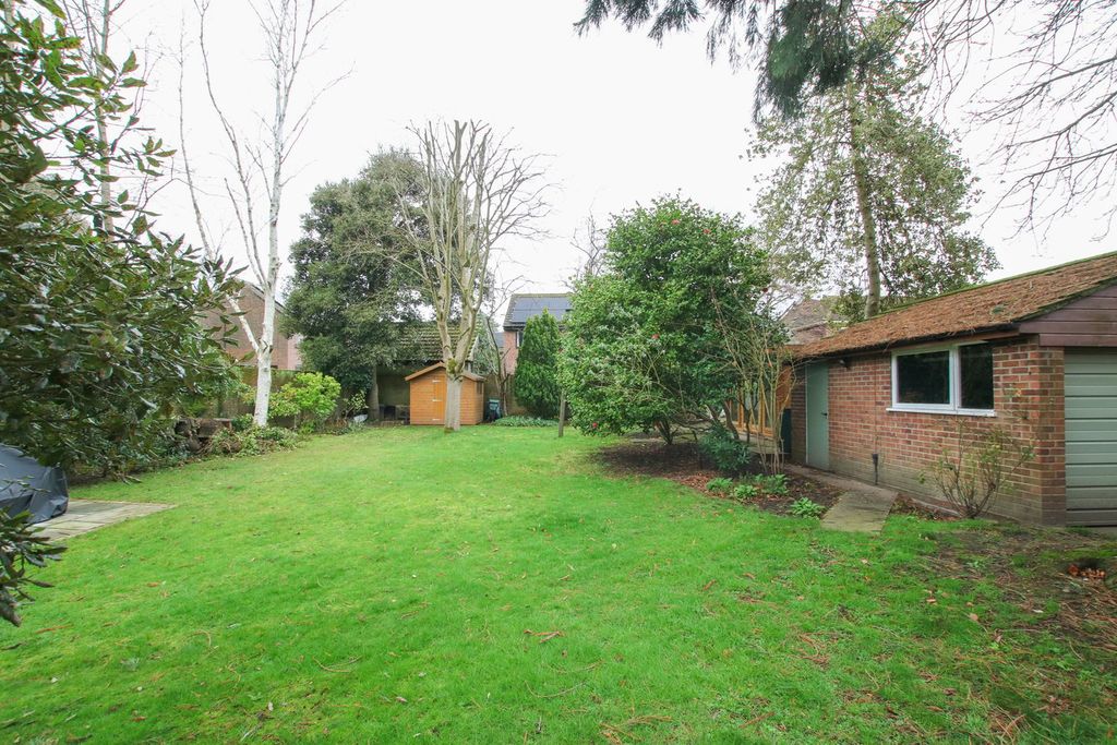 Additional image 29 of 5 bed detached house for saleMilton Road, Wokingham RG40