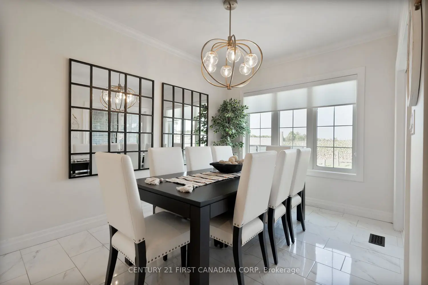 161 Collins Way photo 3