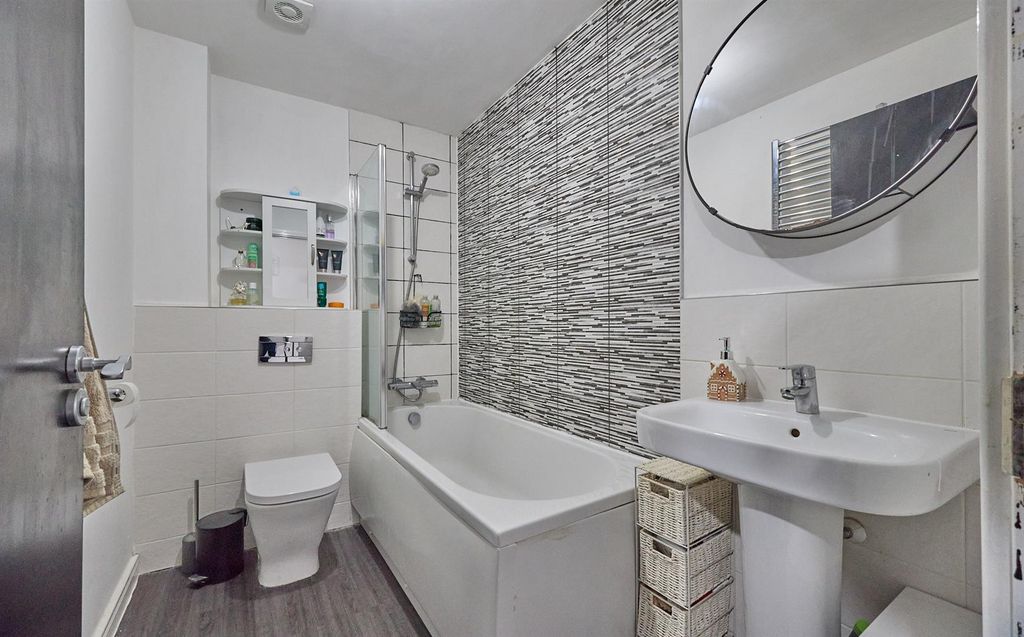 Additional image 8 of 2 bed town house for saleElder Close, Sapcote, Leicester LE9
