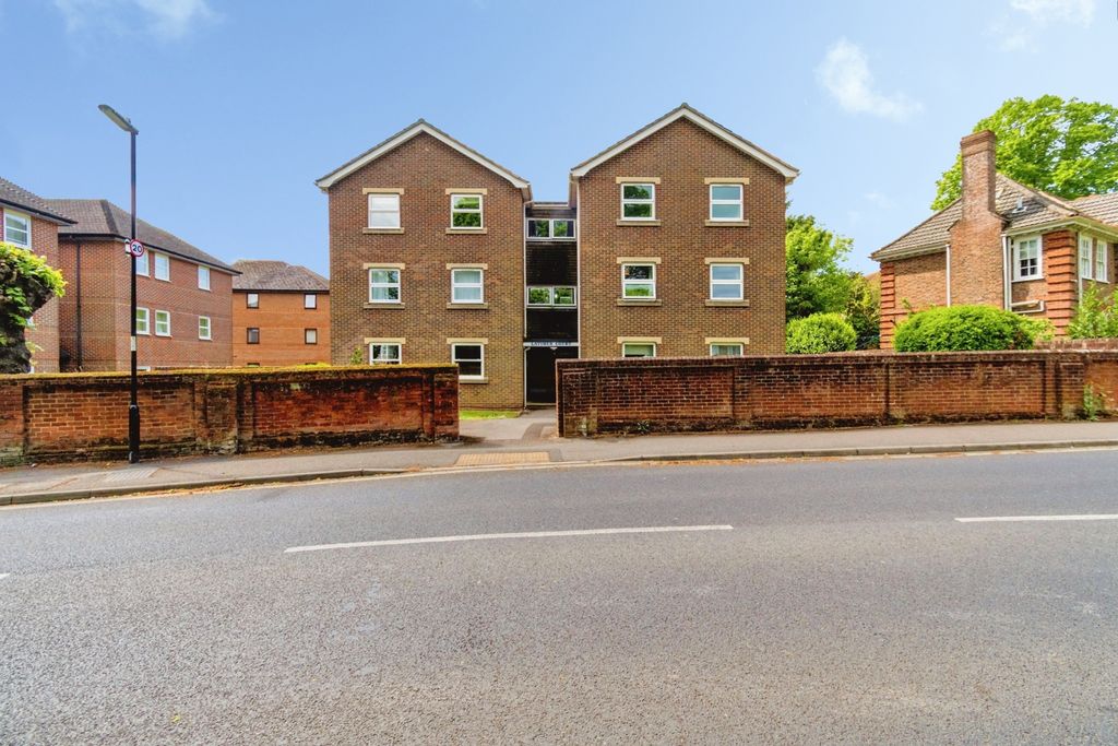 Additional image 8 of 2 bed flat for saleBrookvale Road, Southampton, Hampshire SO17