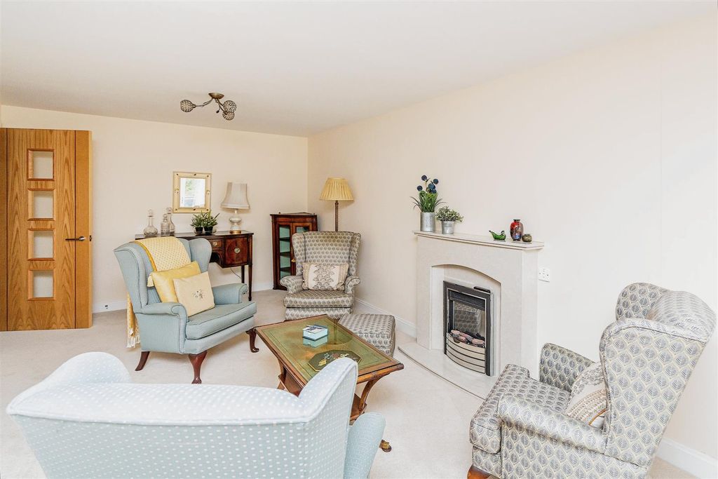 Additional image 4 of 2 bed flat for saleThorneycroft, Wood Road, Tettenhall WV6