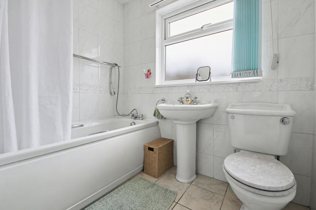 Additional image 14 of 3 bed detached house for saleBanbury Avenue, Sholing SO19