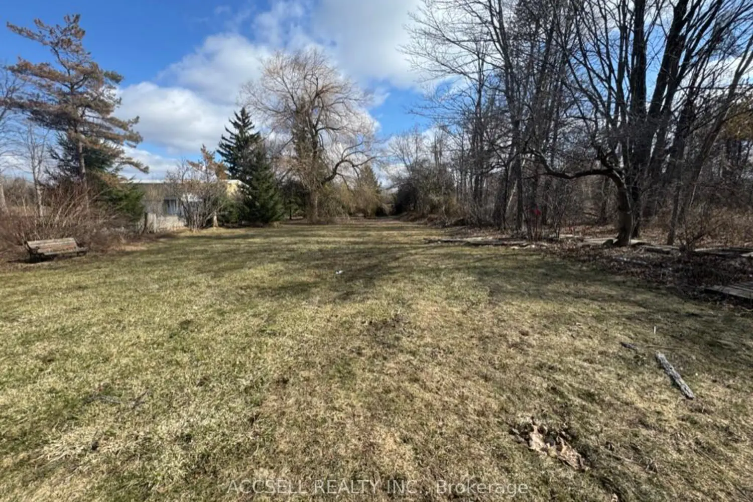 Additional image 4 of 18627 Hurontario Street