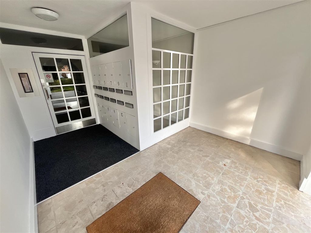 Additional image 23 of 2 bed flat for saleMacclesfield Road, Wilmslow SK9