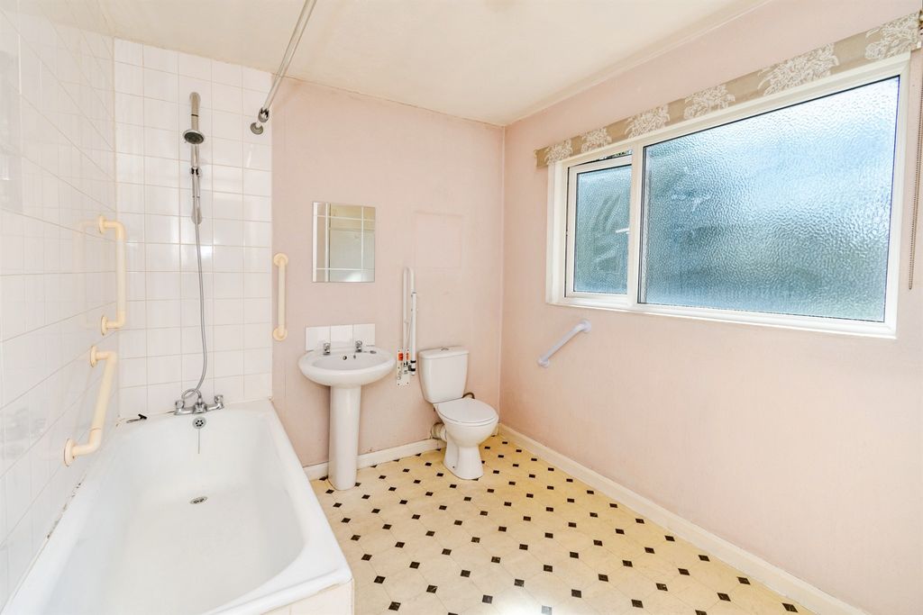 Additional image 13 of 2 bed end terrace house for saleWoodside Road, Southampton SO17