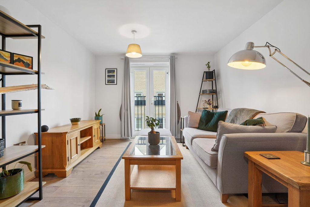 Additional image 6 of 2 bed flat for salePriory Mill Lane, Witney OX28