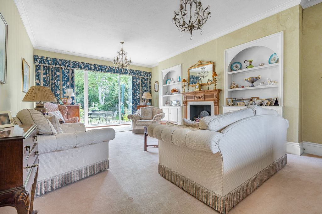 Additional image 3 of 4 bed detached house for saleStation Crescent, Ashford TW15
