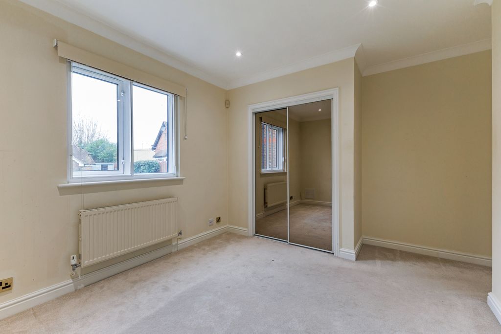 Additional image 8 of 2 bed flat for saleWindsor Road, Windsor SL4