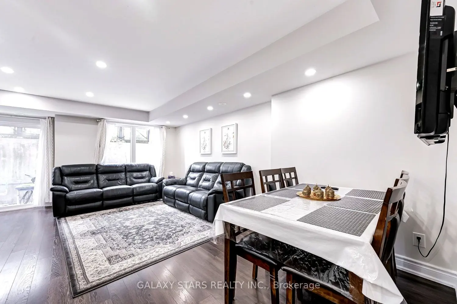 1 Blanche Lane 801 photo 4