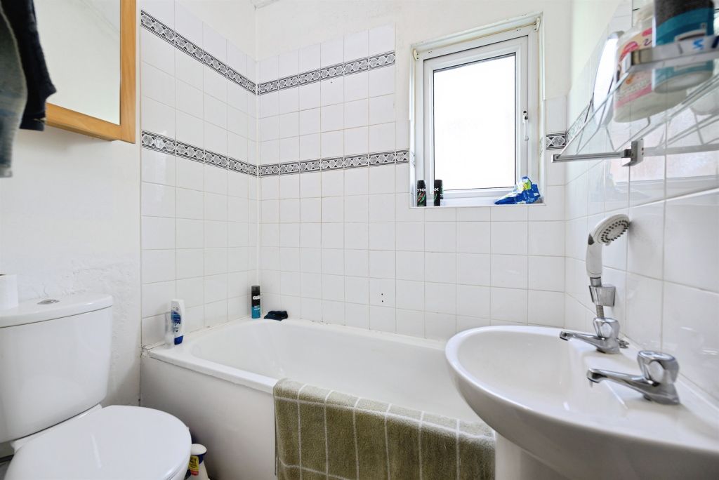 Additional image 10 of 1 bed flat for saleHighland Road, Southsea PO4