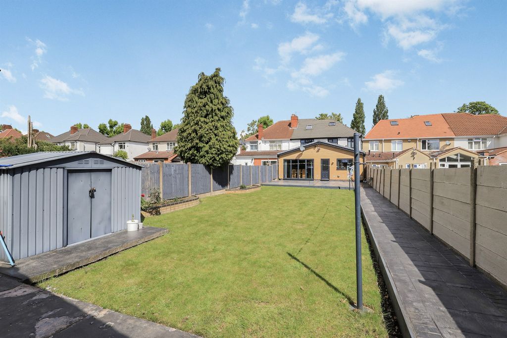 Additional image 2 of 4 bed semi-detached house for saleHonor Avenue, Goldthorn Park, Wolverhampton WV4