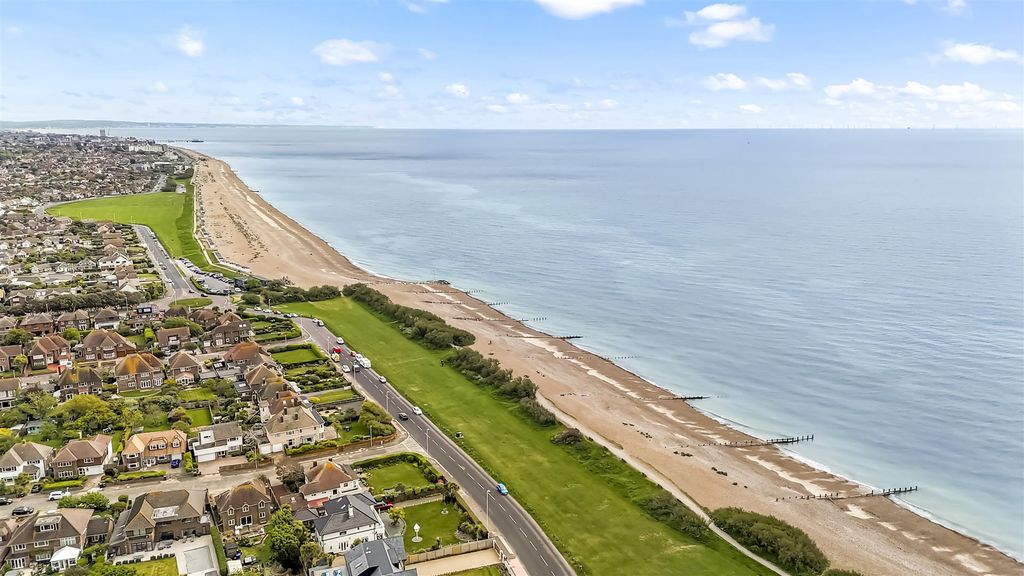 Additional image 5 of 2 bed flat for saleMarine Drive, Goring, Worthing BN12