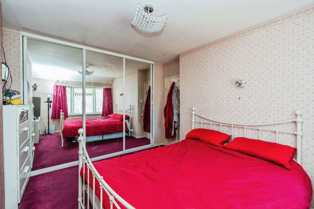 Additional image 12 of 3 bed semi-detached house for saleCotswold Road, Southampton SO16