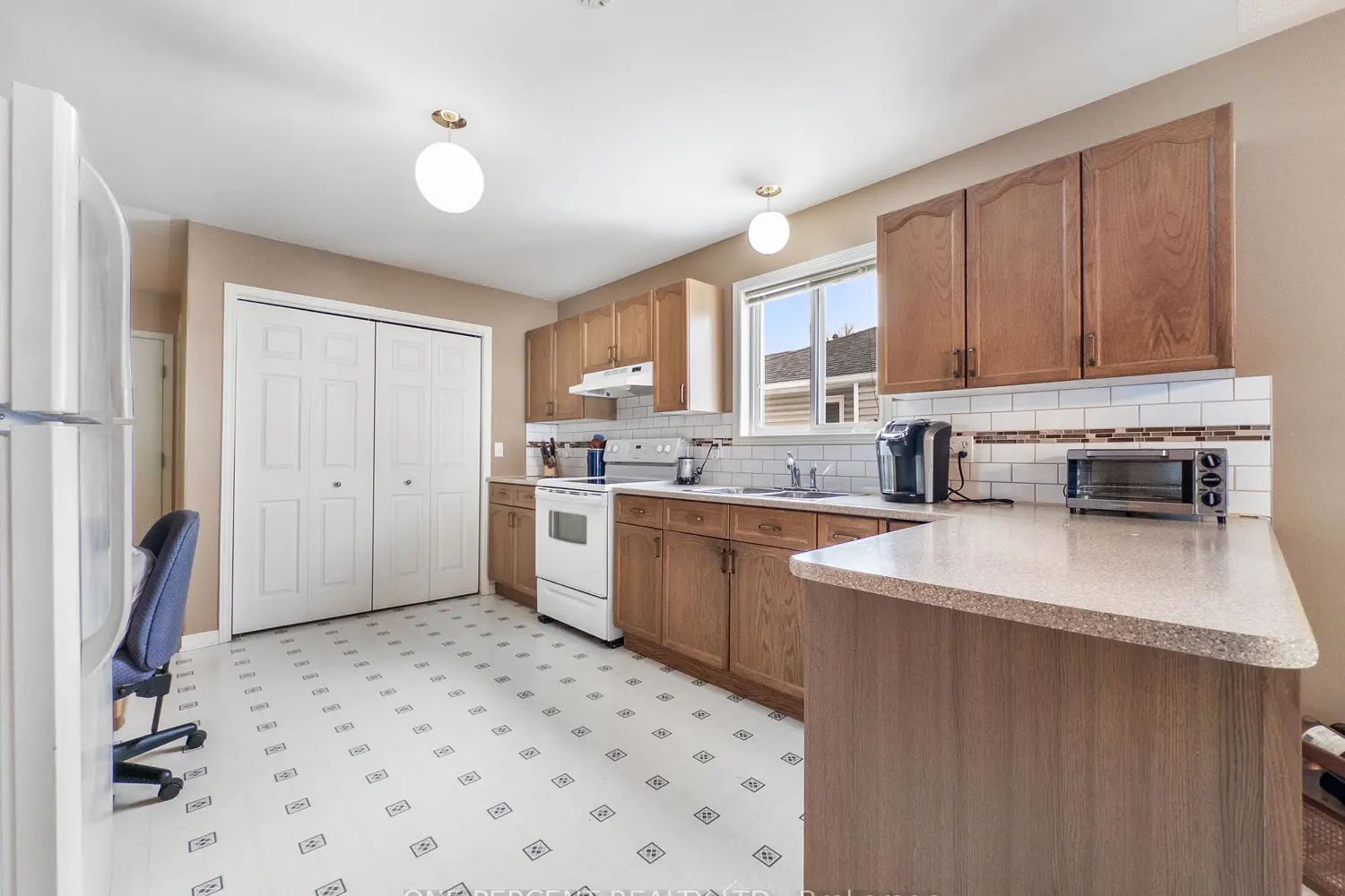 Additional image 9 of 14 Elmdale Drive