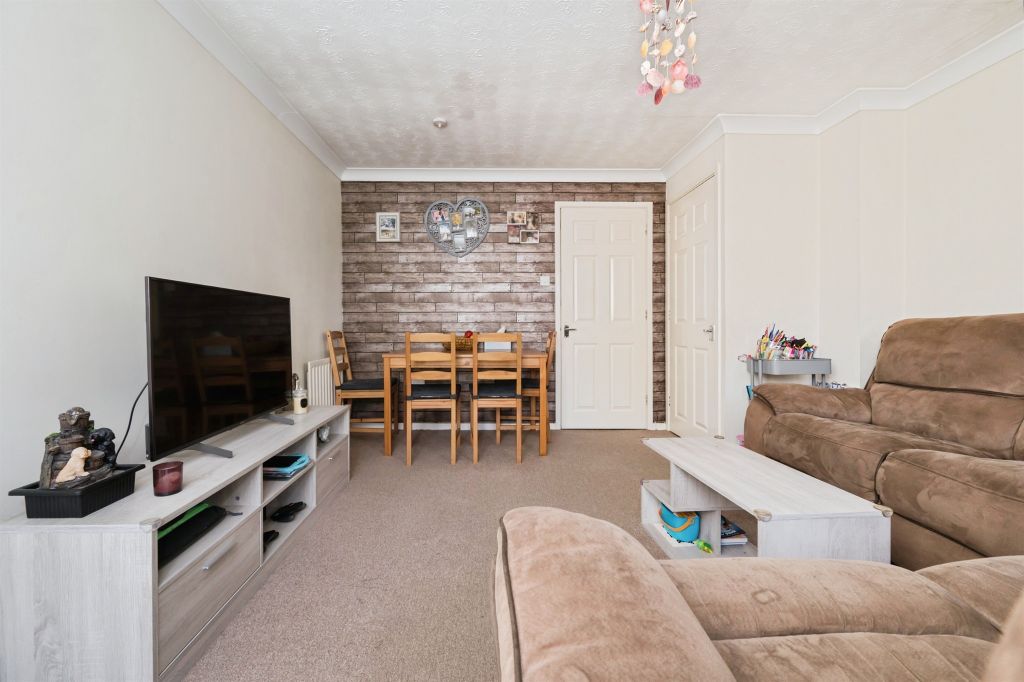 Additional image 3 of 2 bed terraced house for saleKern Close, Southampton SO16