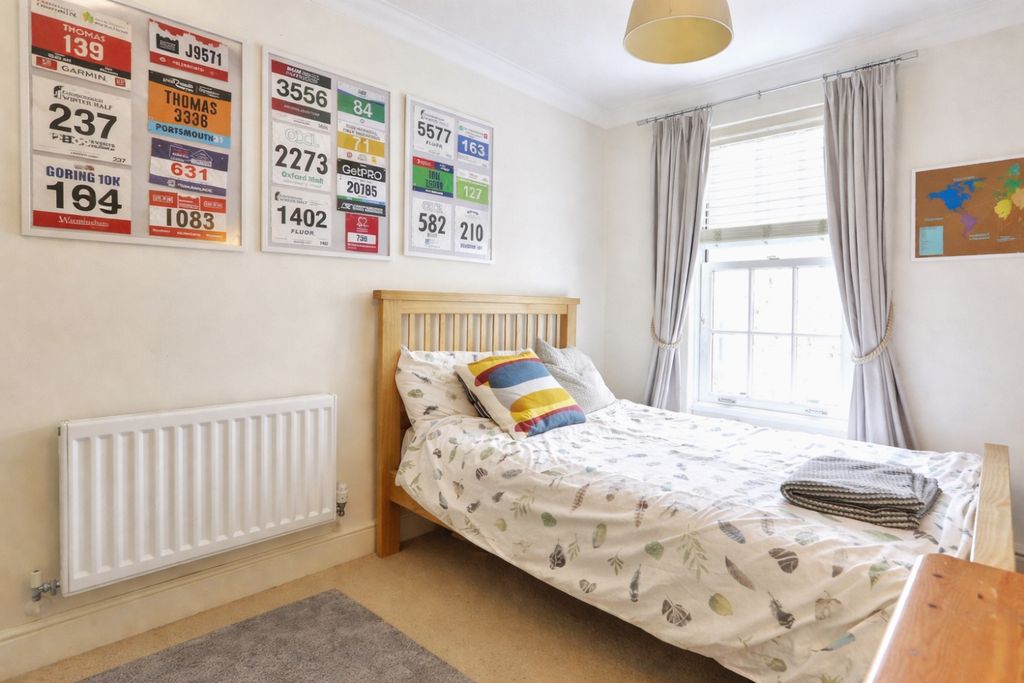 Additional image 11 of 2 bed flat for saleFlat 1 Chichester House, 45A Woodgreen, Witney OX28