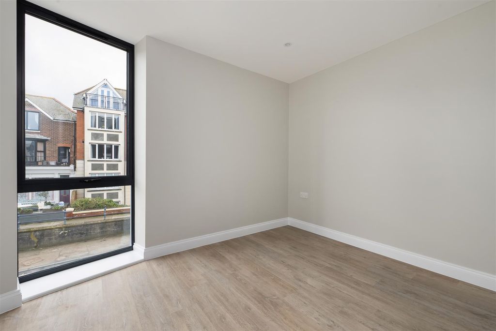 Additional image 13 of 2 bed flat for saleBeach Walk, Whitstable CT5