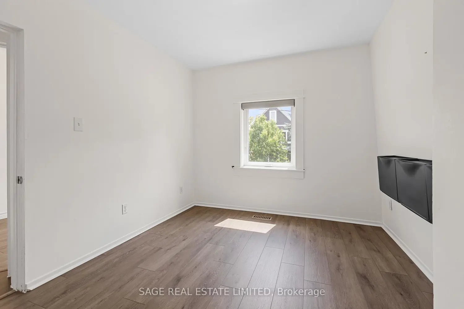 Additional image 16 of 24 Morland Road