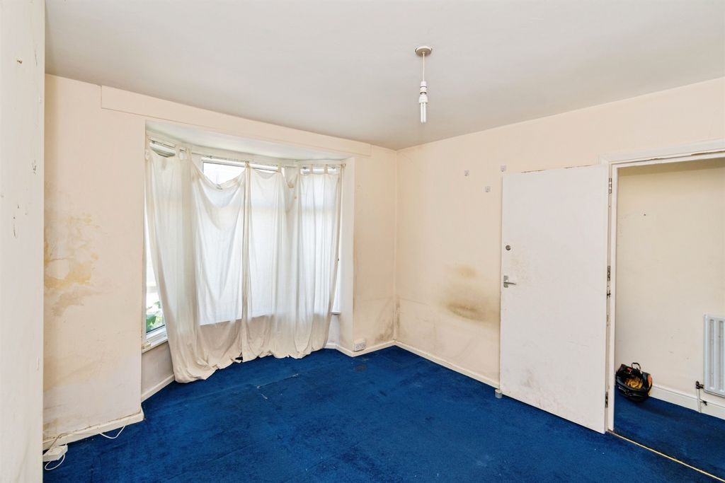 Additional image 3 of 3 bed terraced house for salePortswood Road, Southampton SO17