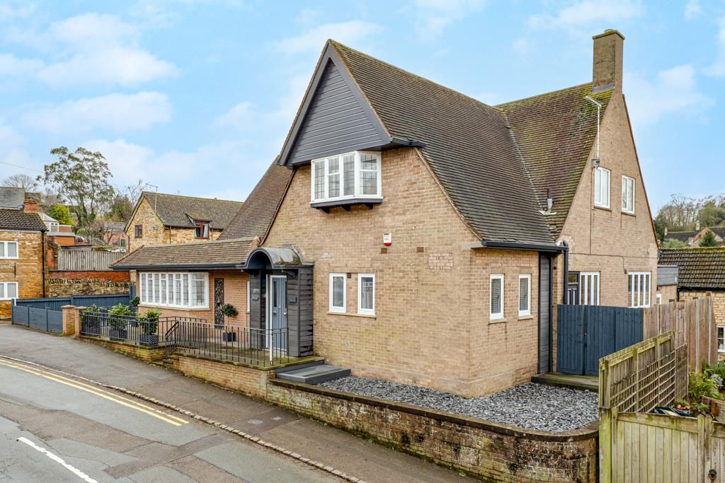 Additional image 2 of 1 bed flat for saleChurch Street, Cottingham LE16
