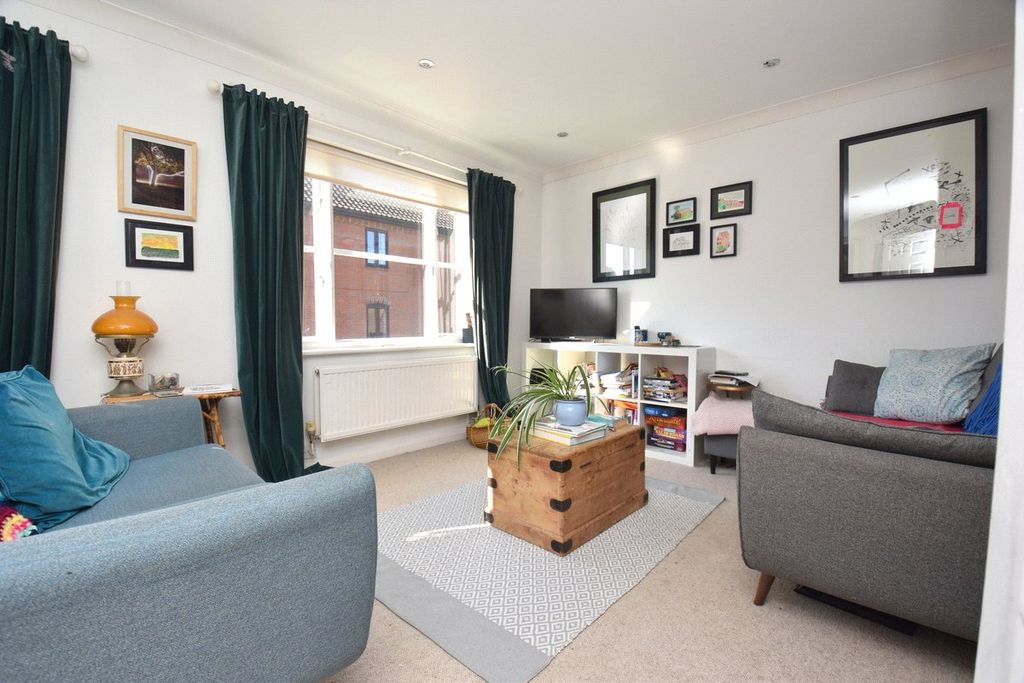 Additional image 8 of 4 bed terraced house for saleSutton Close, Woodbridge, Suffolk IP12