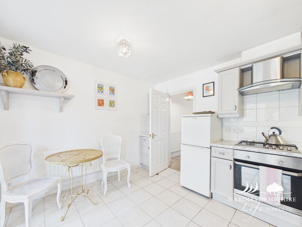 Additional image 8 of 3 bed terraced house for saleTintagel Way, Port Solent PO6