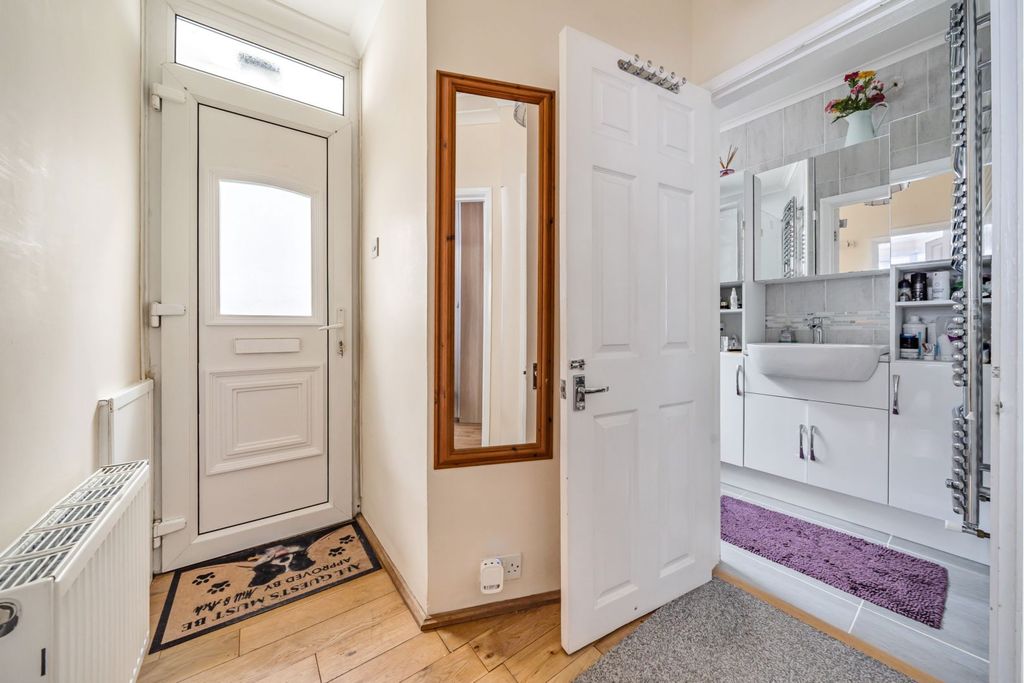 Additional image 9 of 2 bed detached bungalow for saleWoodmill Lane, Southampton SO18