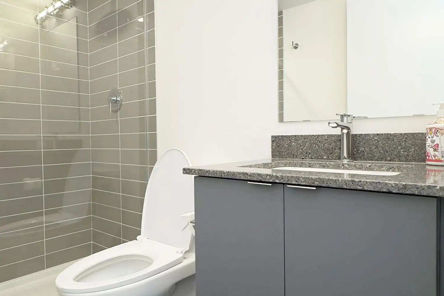 Additional image 13 of 500 Wilson Avenue 630