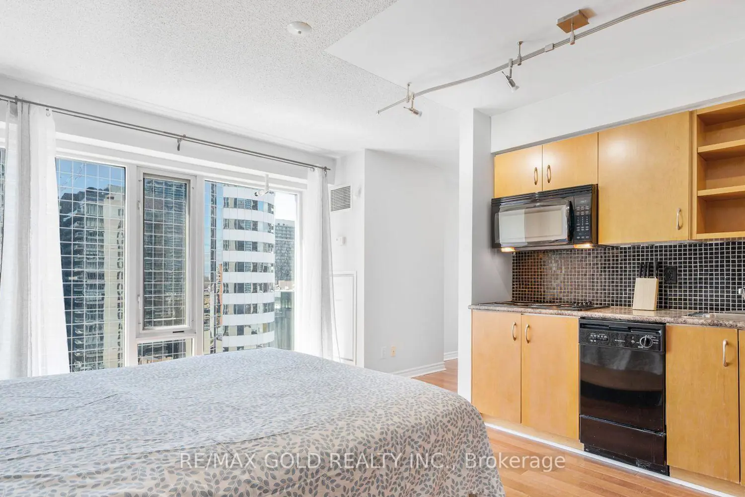 Additional image 11 of 200 Victoria Street 1506