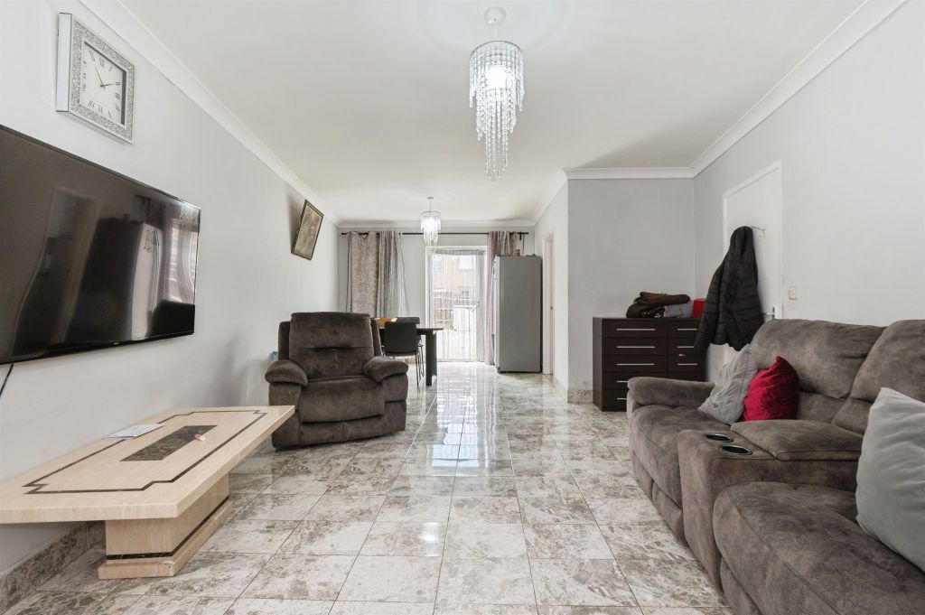 Additional image 3 of 3 bed end terrace house for saleLumpy Lane, Southampton SO14