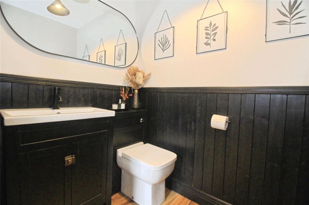 Additional image 9 of 4 bed detached house for saleFrezenberg Close, Burbage, Hinckley, Leicestershire LE10