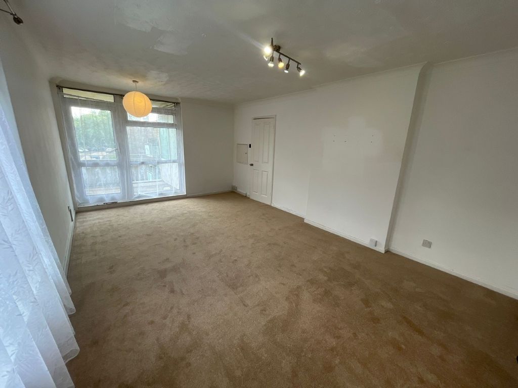 Additional image 3 of 2 bed flat for saleLinford Crescent, Southampton SO16