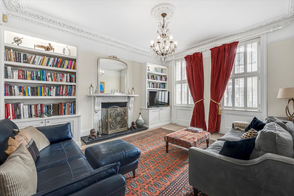 Additional image 2 of 5 bed detached house for saleThe Vineyard, Richmond TW10