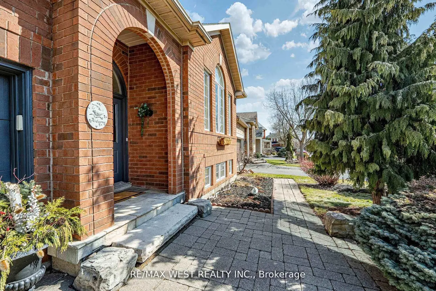 Additional image 2 of 2223 Lapsley Crescent