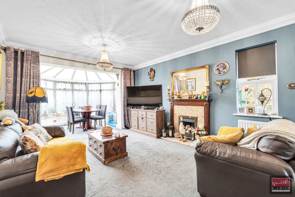 Additional image 2 of 4 bed detached house for saleThe Wickets, Ashford TW15