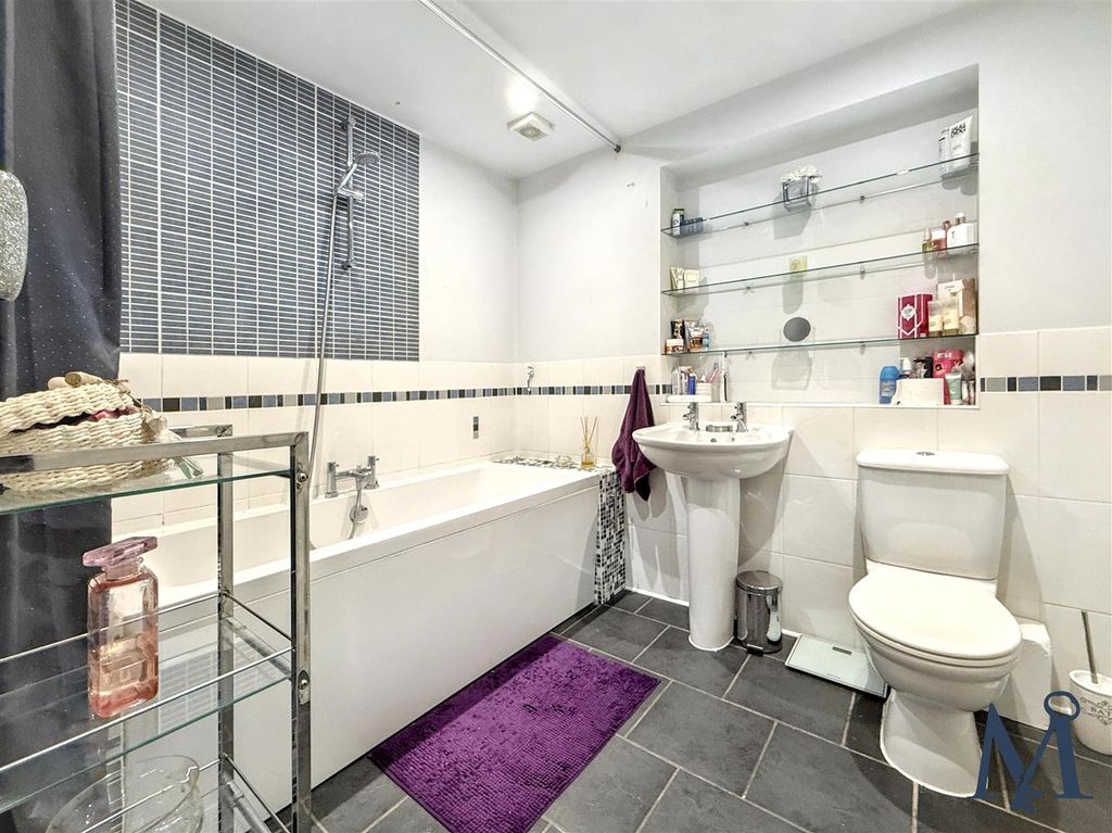 Additional image 9 of 4 bed property for saleChapman Close, Barlestone, Nuneaton CV13