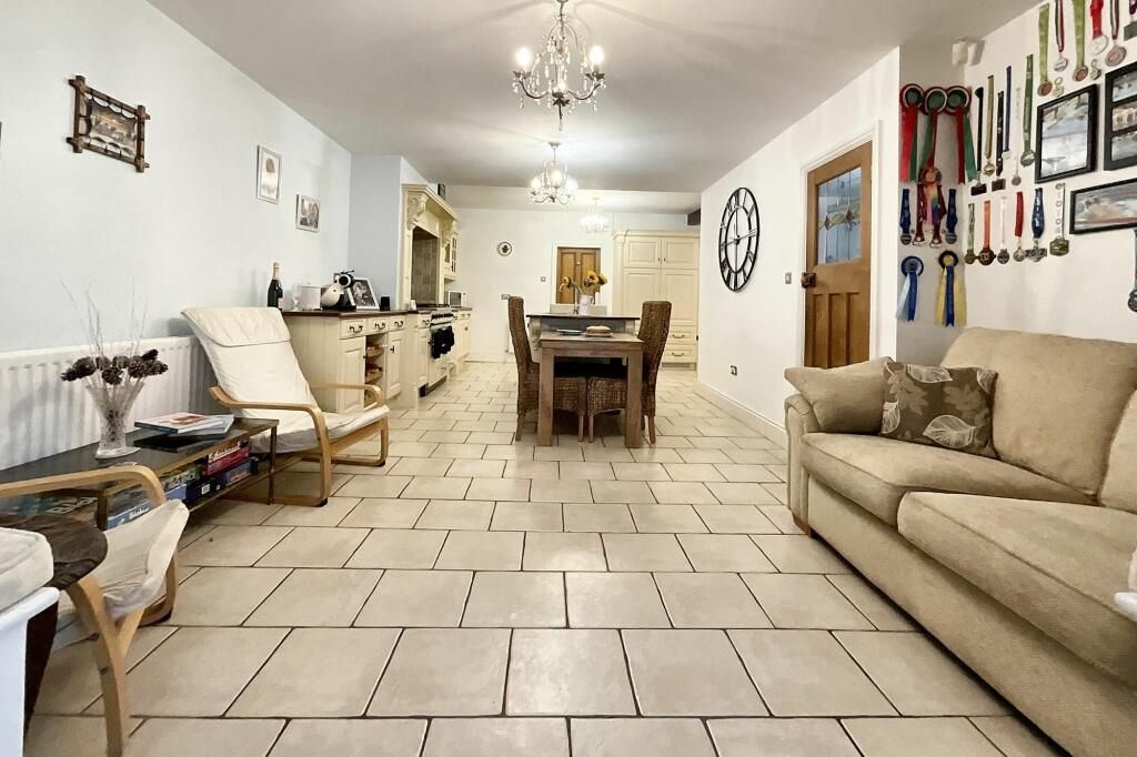 Additional image 3 of 3 bed detached house for saleHinckley Road, Sapcote, Leicester LE9