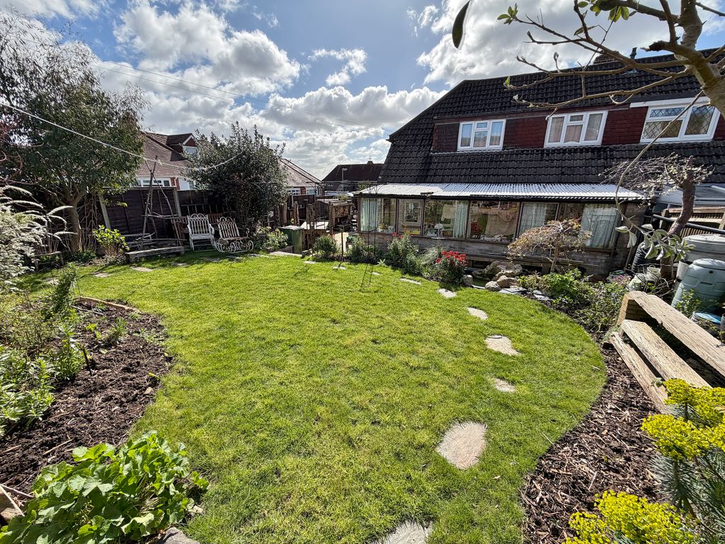 Additional image 17 of 4 bed semi-detached bungalow for saleSeaview Avenue, Portchester PO16