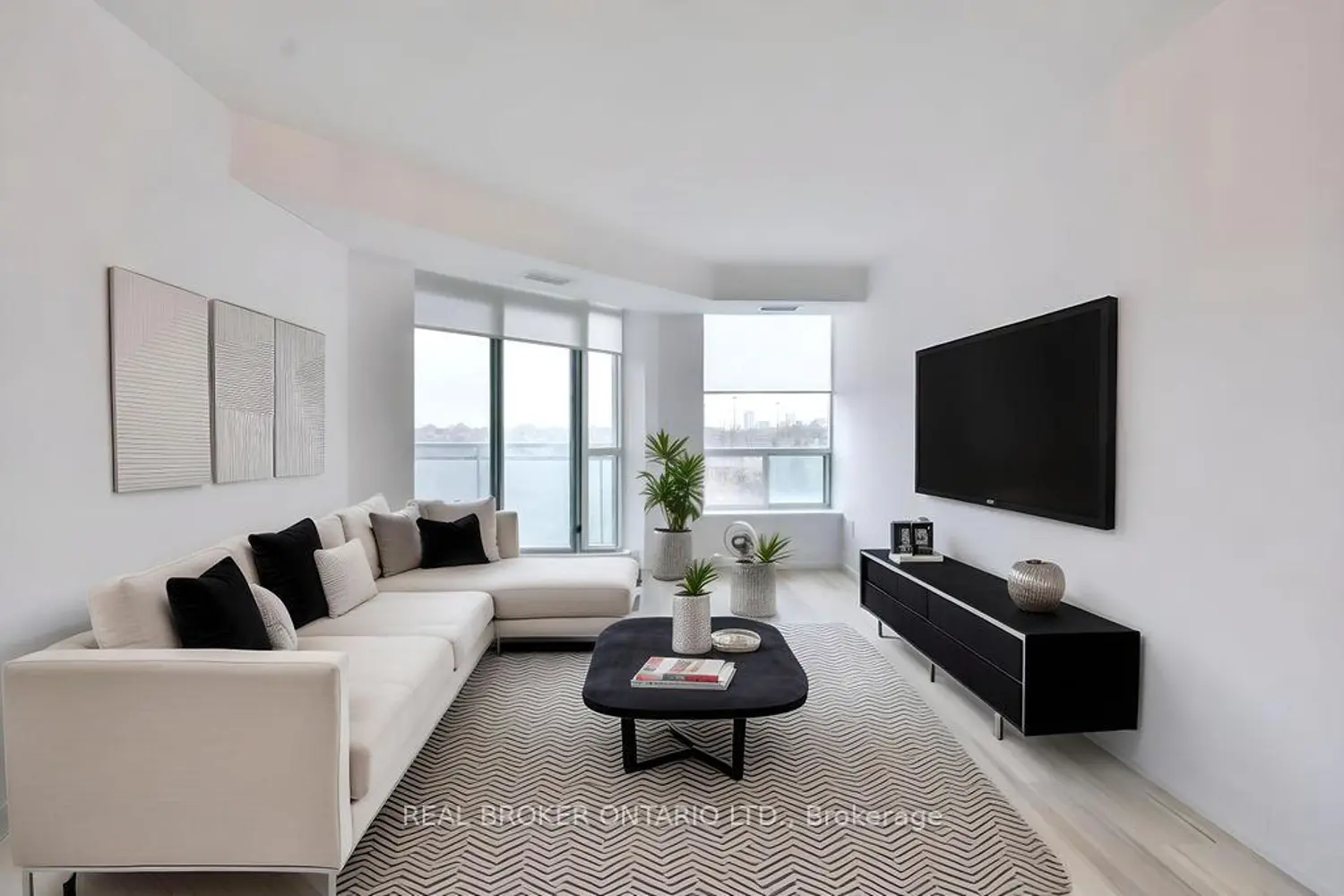 190 Manitoba Street 710
