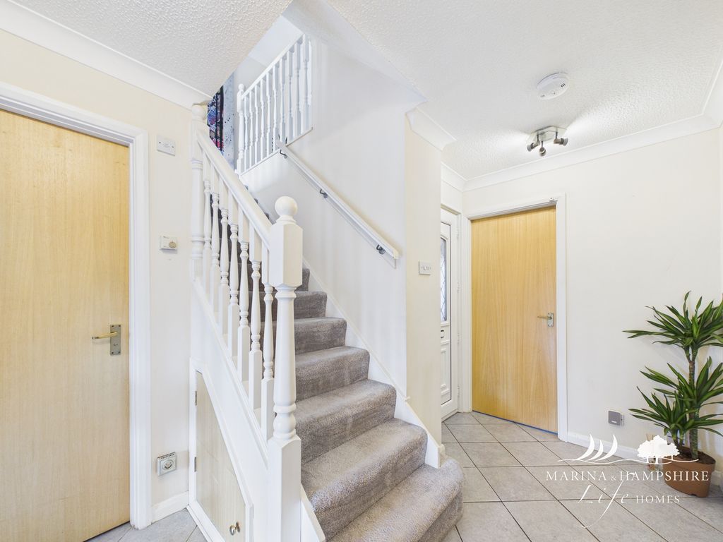 Additional image 7 of 4 bed town house for saleNewlyn Way, Port Solent PO6