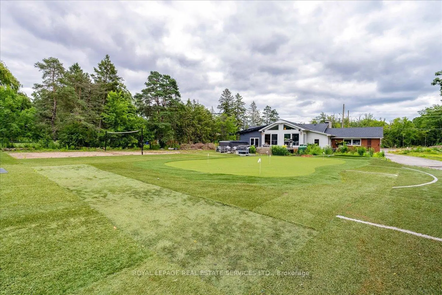 Additional image 12 of 1099 Burnhamthorpe Road