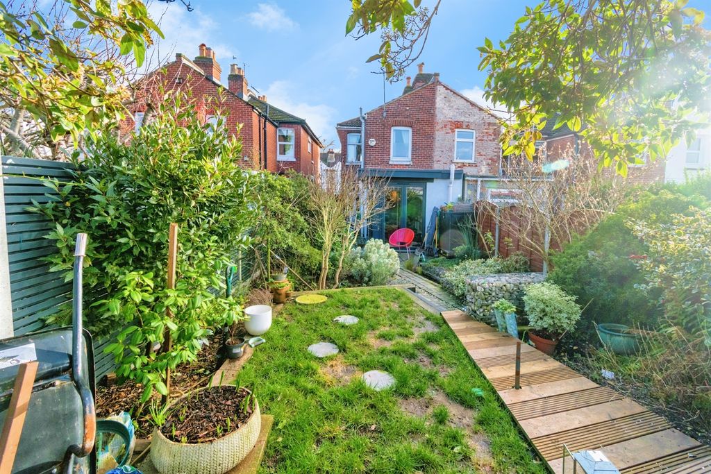 Additional image 13 of 2 bed semi-detached house for saleCollege Road, Southampton SO19