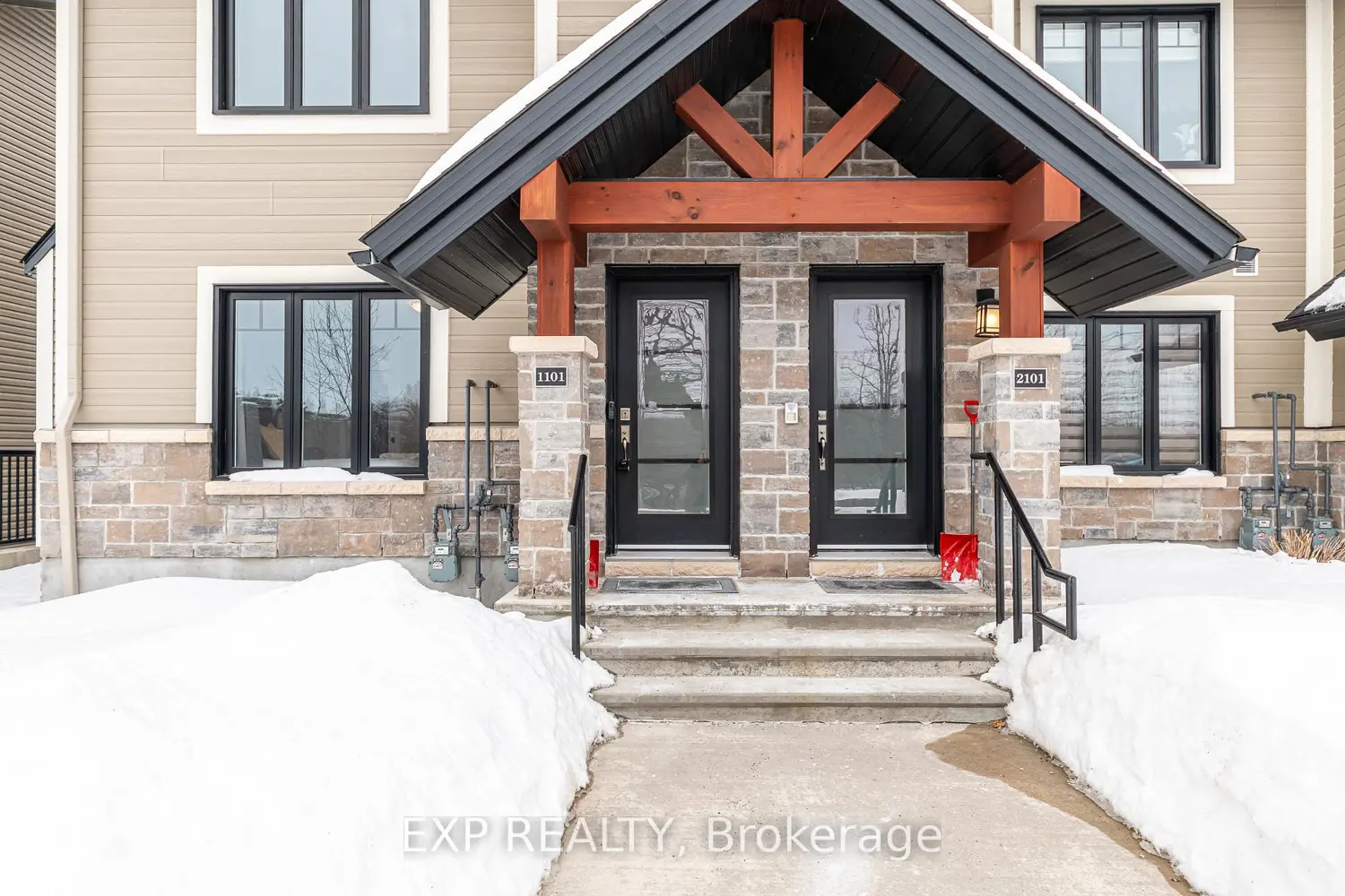 310 Masters Lane 1101 photo 2