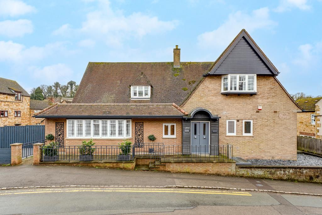 1 bed flat for saleChurch Street, Cottingham LE16
